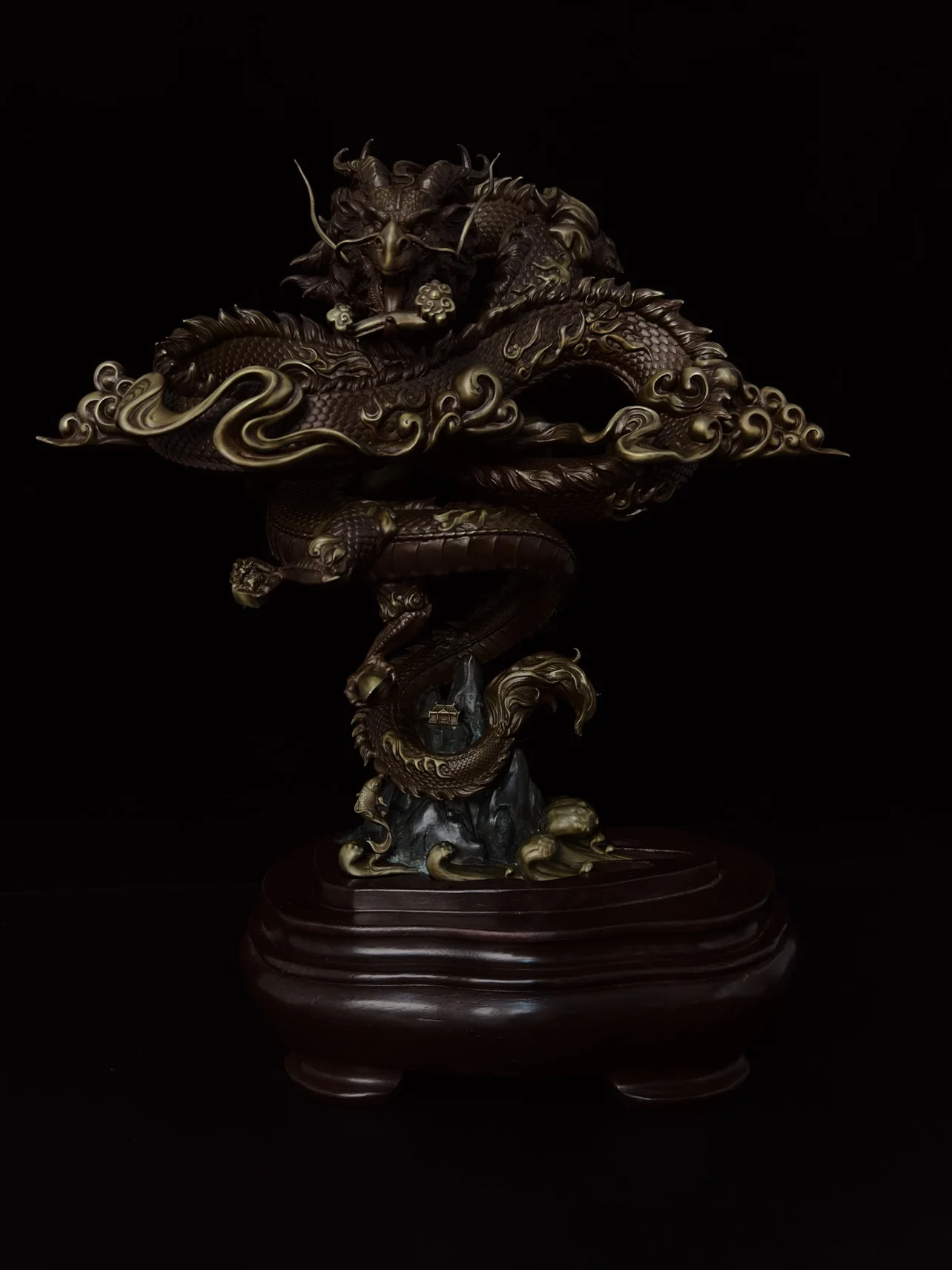 Seiko Xianglong Bronze Sitting Ornaments, Fine Gifts