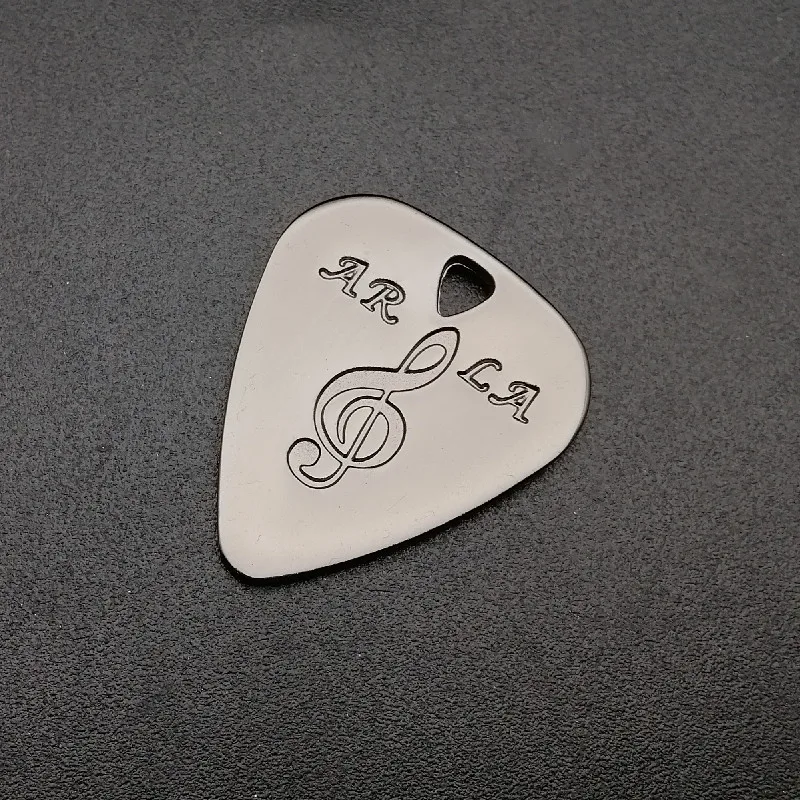 100Pcs 1.4mm to 0.38mm Zinc Alloy Guitar Pick Arc Surface Design to Anti-skid Five Colour Available