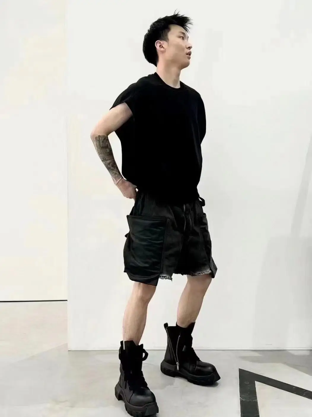 24SS High Street Fashion Dark Ro Style Cargo Washed Denim Shorts Men's Cargo Pockets Casual Loose Jean Shorts Pants