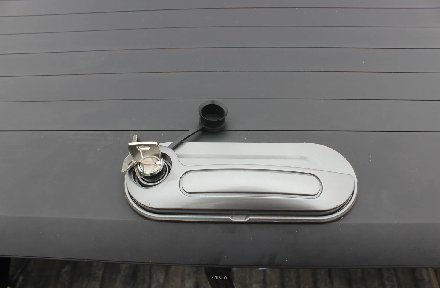 CHANGAN Hunter F70 Rear Compartment Lid Refitting Thickened Aluminium Pickup Back Cover Rolling Curtain Push Pull Box