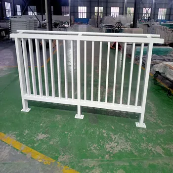 إطار ألومنيوم فريد مخصص مع خشب معالج بالضغط السطحي المطلي للمنازل وحمام السباحة ودرابزين الدرج #1