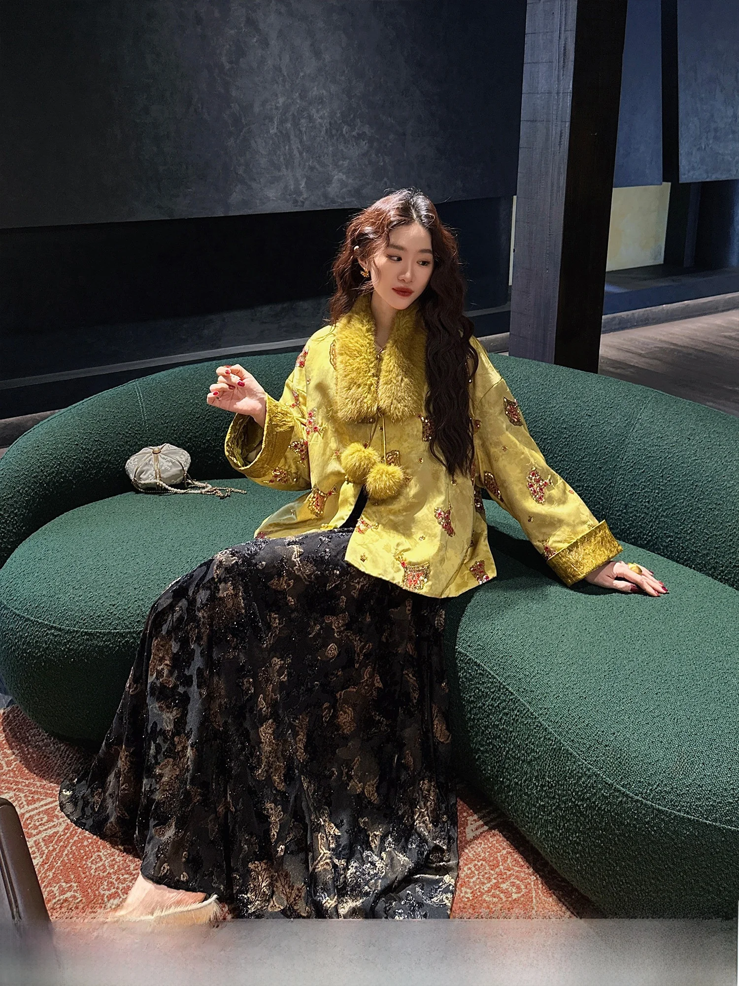 

Новая китайская зимняя бархатная юбка-макси Anji Bla Flower в стиле A-силуэта для женщин, очень привлекательная