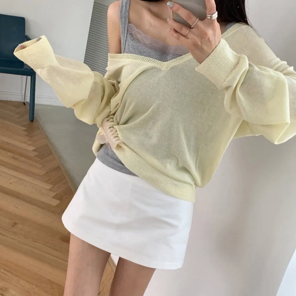 Chic Loose Women's Knitwear V-Neck Long Sleeve Lazy Shoulder Style Fall Fashionable Versatile Sunshade Top Polyester Fiber