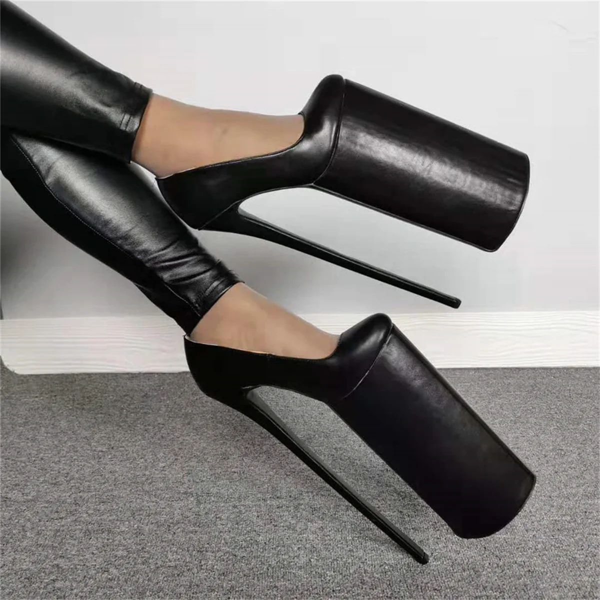 Sexy Style Round Toe Platform Women Pumps Shoes Stiletto Super High Heel Slip On Large Size Customized Color Nigtclub Shoes