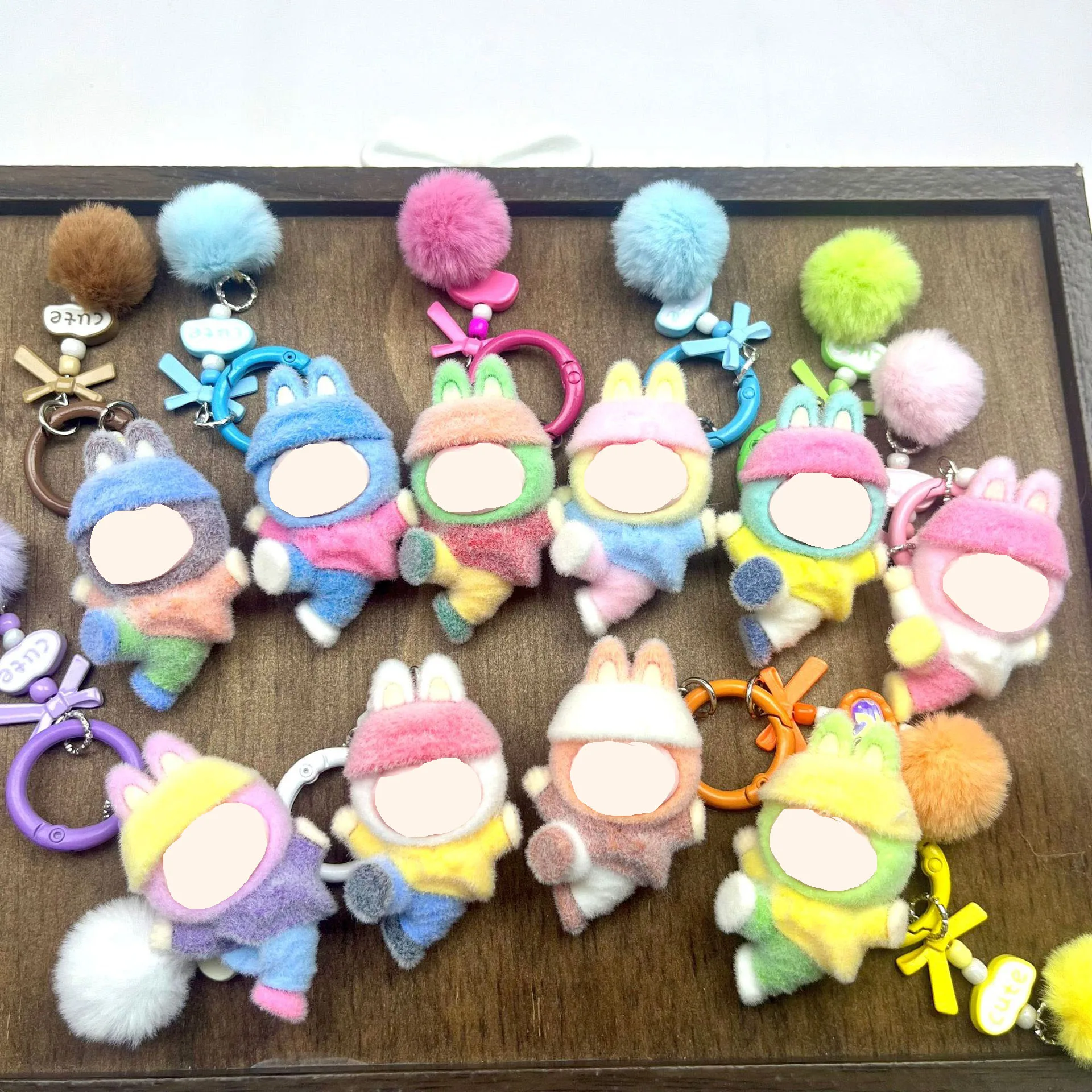 جديد سلسلة مفاتيح صغيرة الكرتون الإبداعية ثلاثية الأبعاد دمية الطلاب المدرسية قلادة سيارة مفتاح سلسلة النساء الرجال يعرض 2025