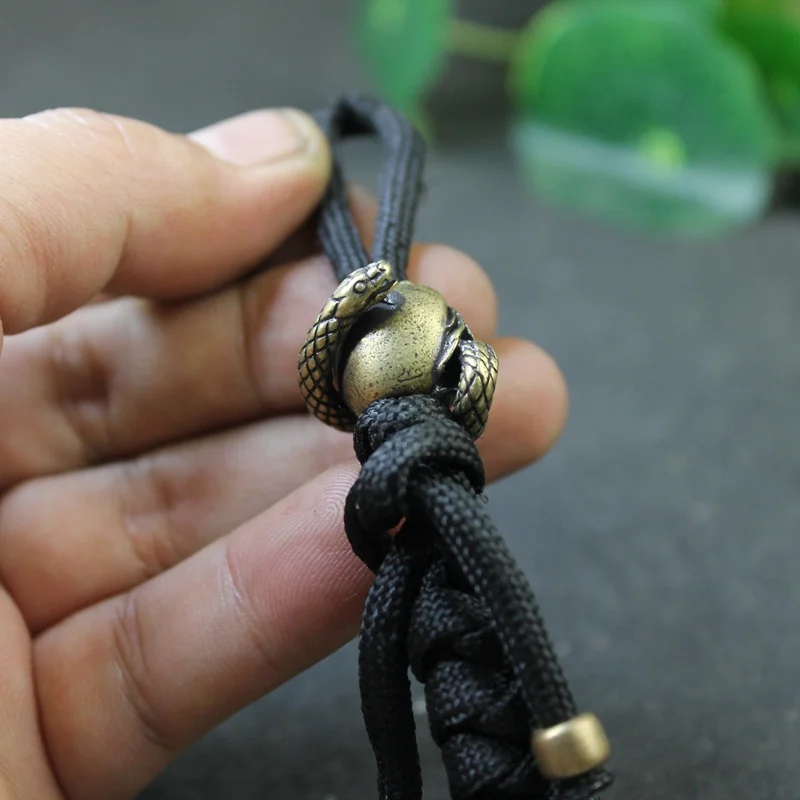 Desire Snake Female Genitalia Apple Figure EDC Outdoor Paracord Beads Retro Brass Umbrella Rope Woven Lanyard Pendants For Knife