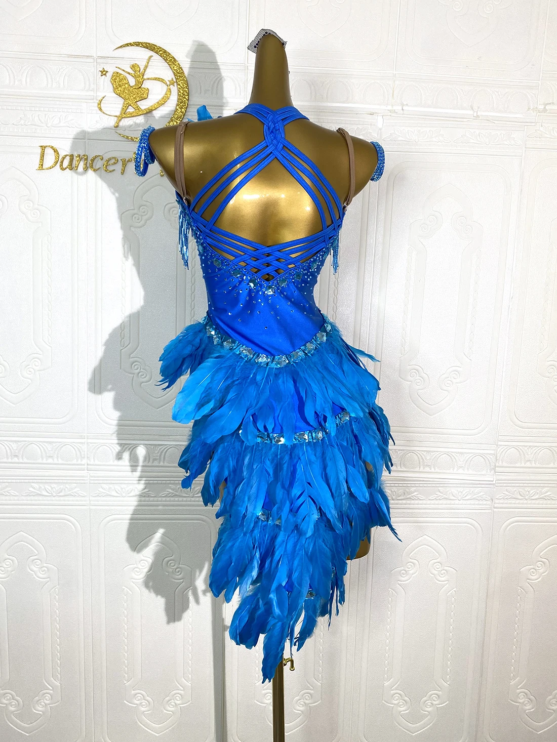 

Латинская танцовщица для взрослых и детей, высококачественное платье для выступлений с бриллиантовыми перьями, танго, самба, AB, каменное платье