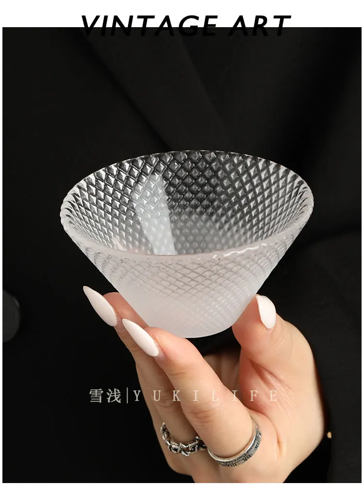 

Medieval cloud glass sake cup VINTAGE crystal tea cup Baijiu small cup