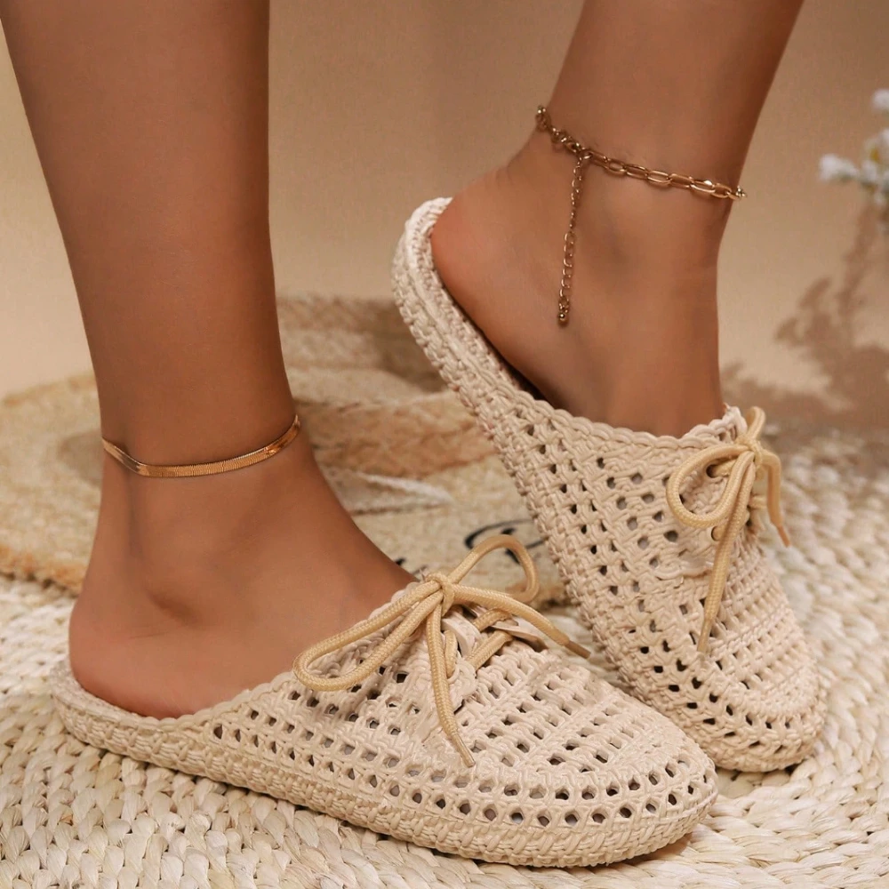 Ladies\' Hollow Summer Ventilated Lace-Up Flat Shoes Summer New Arrival Suitable Beach Shoes