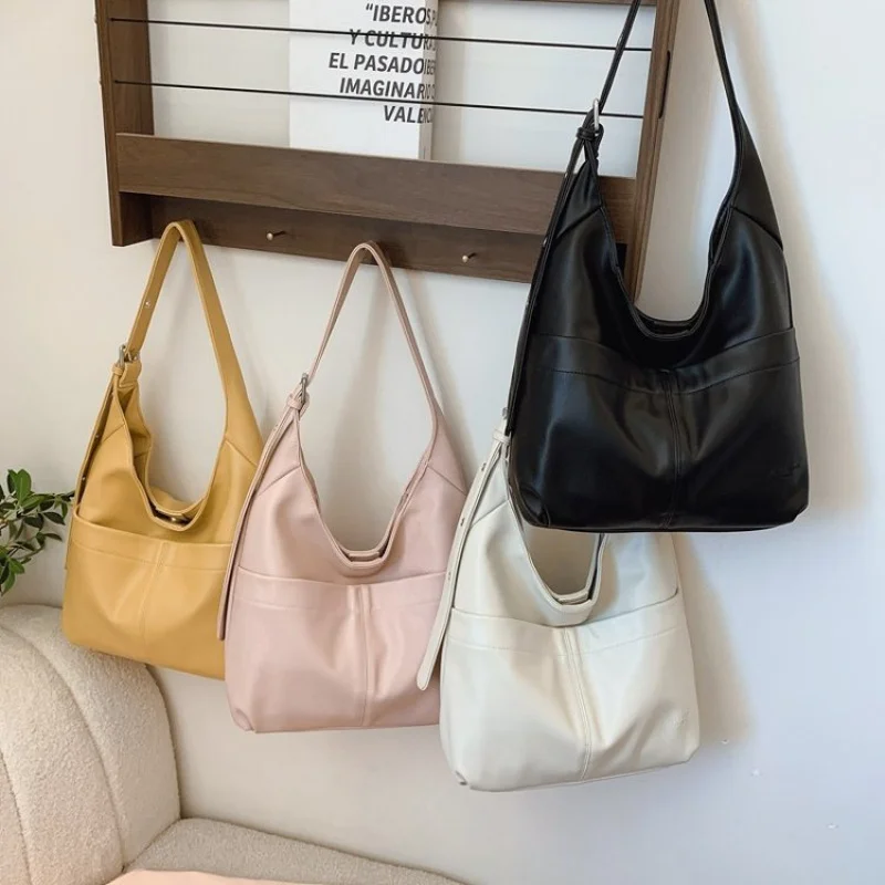 حقيبة ساعي فاخرة للسيدات مع حزام كروس مصنوعة من الجلد الفاخر للحصول على مظهر عصري