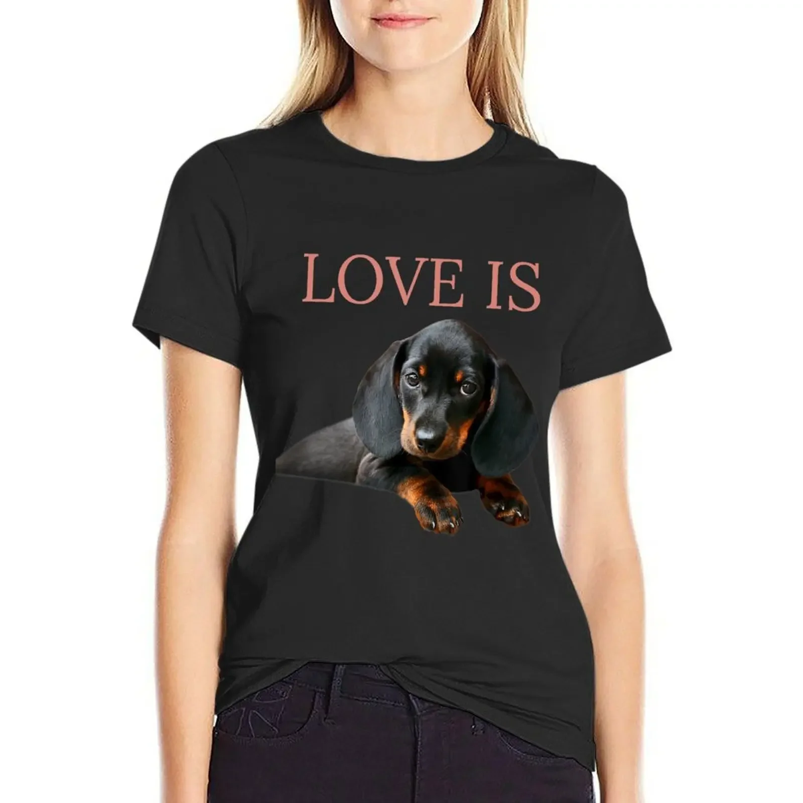 

Love Is Cute Dachshund Dog Mom Dad Doxie Lover T-shirt tees shirts graphic tees summer blouses woman 2024