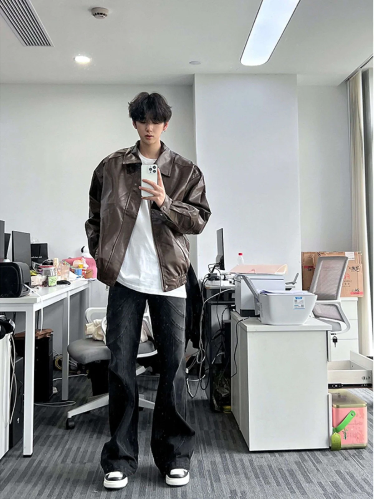 

Men's Brown Leather Jaet Coat Cleanfit American Motorcycle Sle oulder Pads ort Coat Faionable Summer Youth