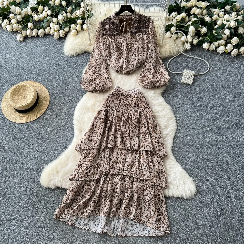 

French chic lace-up Tiered puff sleeve print slim fairycore dress women's summer waist Beach dresses women clothing