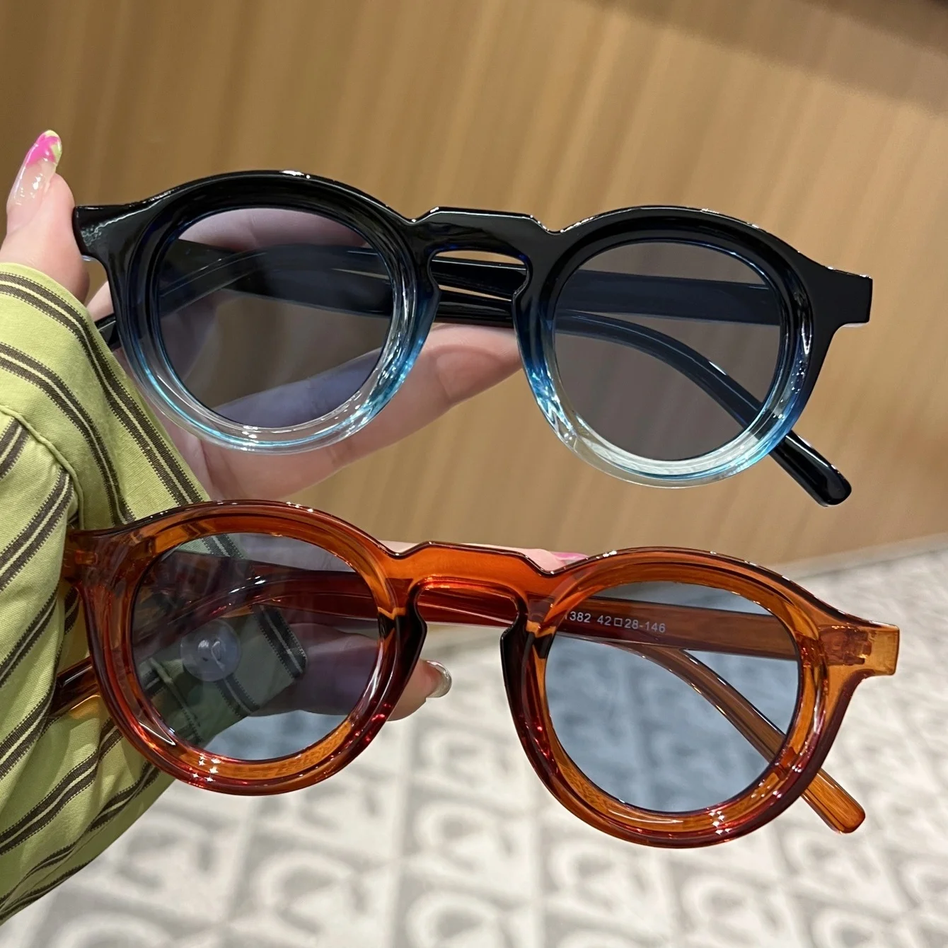 2Pcs Unisex Sonnenbrille Neue Retro Oval Stil Persönlichkeit Erfrischende Vielseitig Trendy Dopamin Zubehör Paar Täglichen Ausflug Vac