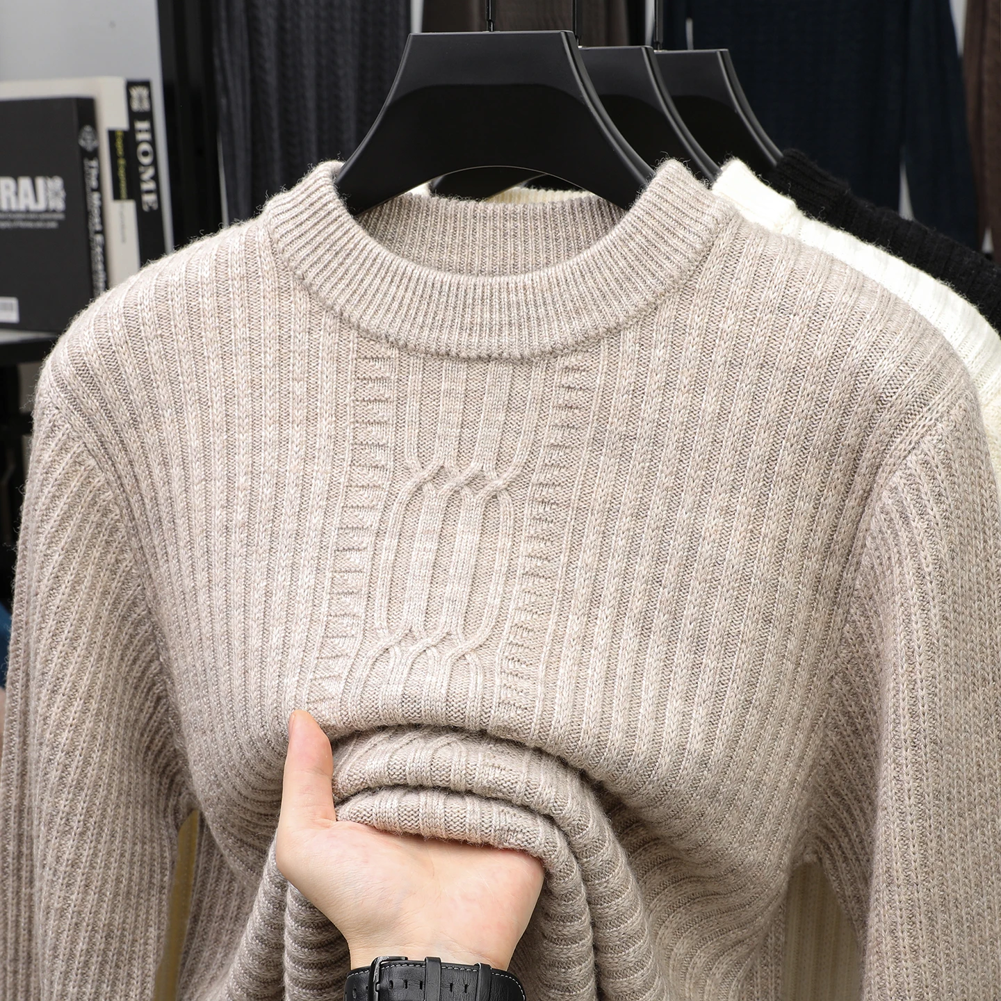 

Winter high-end 100% cashmere men's semi-high round neck bottoming warm sweater cashmere sweater padded jacket