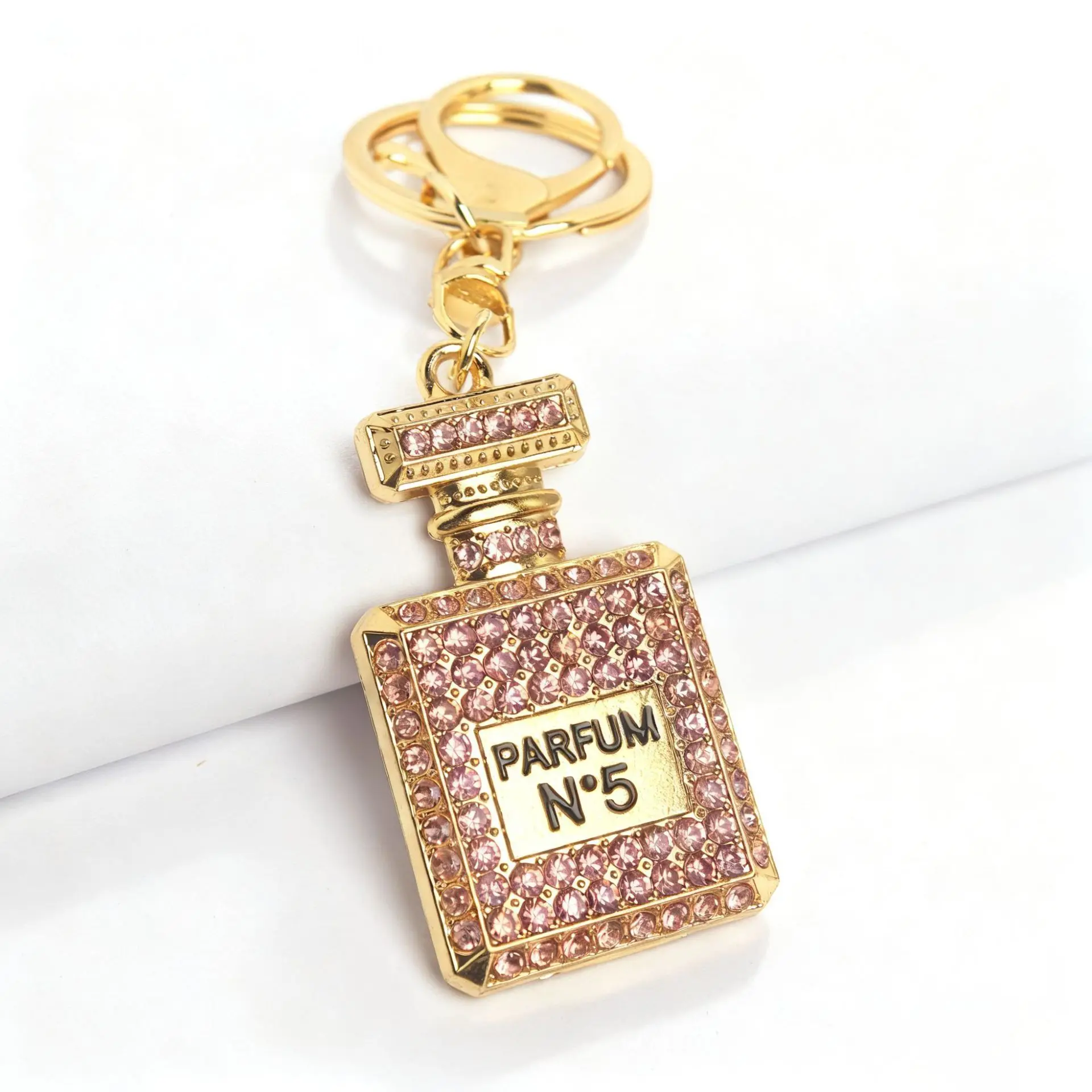 Porte-clés flacon de parfum en cristal et strass de luxe, plaqué or, breloque N5, anneau de clé, décoration de sac à main, cadeau pour femmes