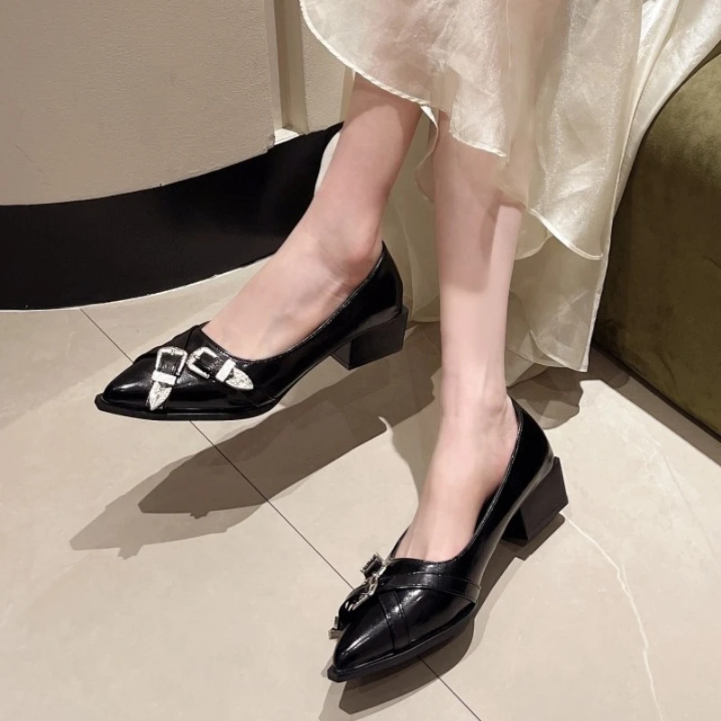 

2025 New Women's Ladies Elegant Patent Leather Pointed Toe Block Heel Bow Metal Buckle Casual Commute Date Shoes