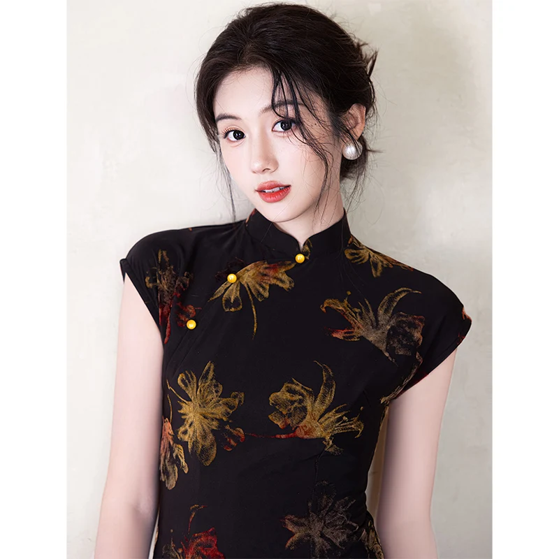 

Traditional Bla Velvet Dr anghai Sle Retro Faion Daily Wear Low Slit ort Sve Floral Patterned