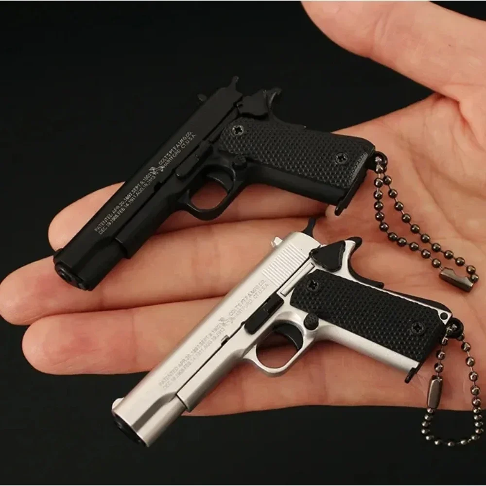 1:3 Alloy M1911 Pistol Model Miniature Detachable Toy Gun Keychain Backpack Pendant Decoration Gift For Boys Adult