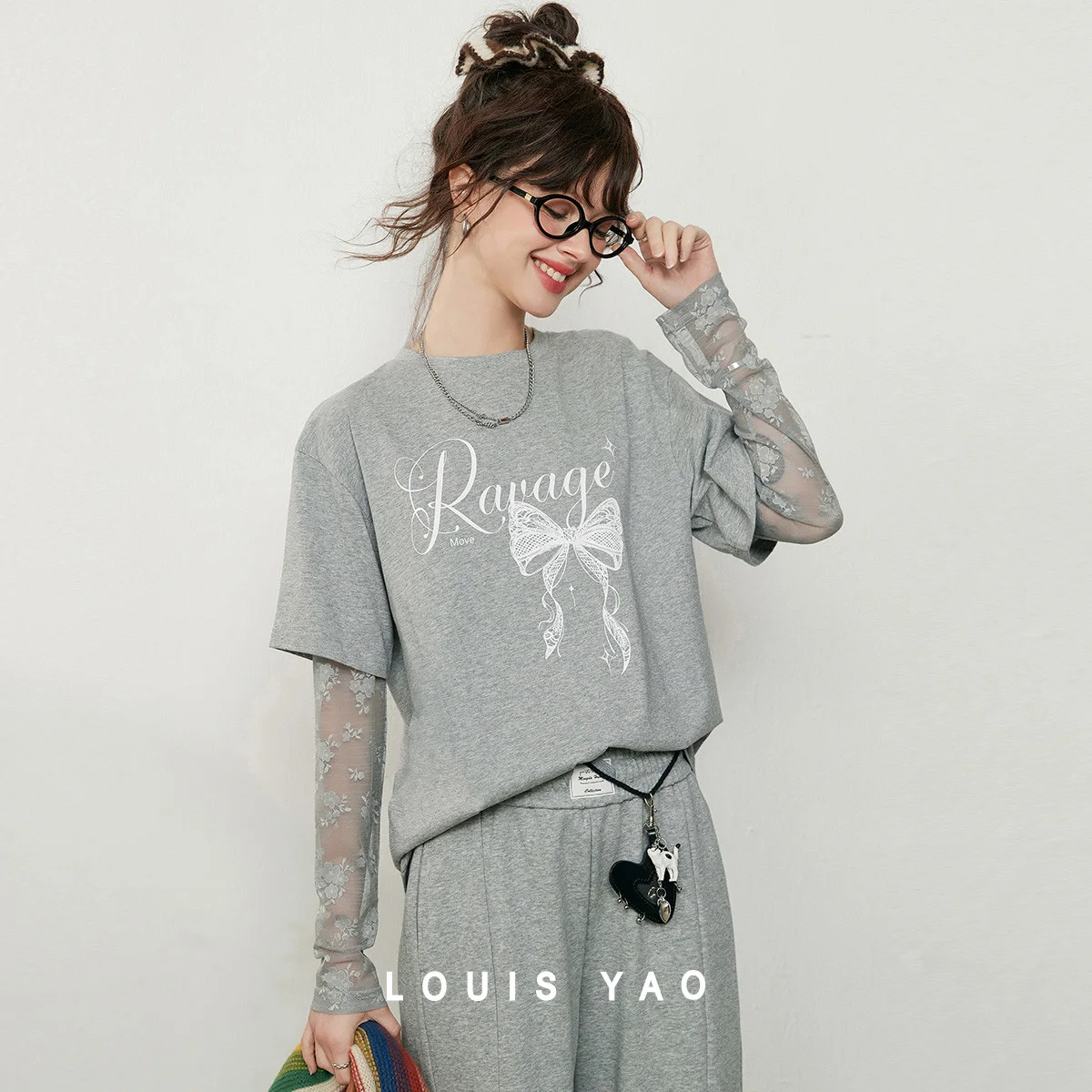 

LOUIS YAO Lace Print Long-Sleeve T-Shirt 2025 Autumn Top Fake Two-Piece Round Neck Patchwork Y2K Women's T-Shirt Chic