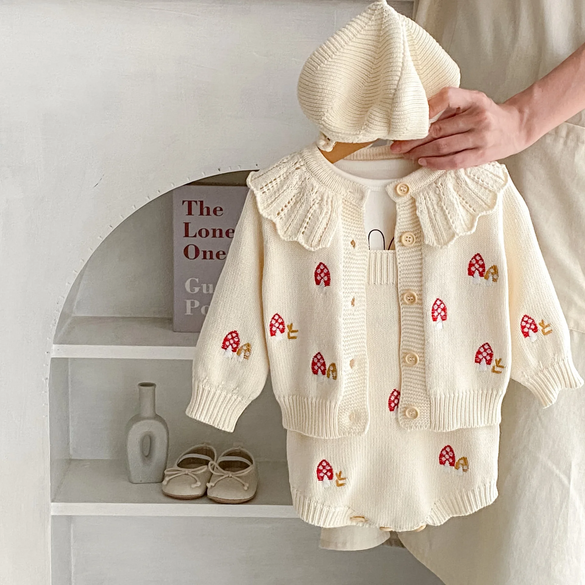 Kids Clothes for Babyt Newborn 2 Pieces Sets Coat Romper 2023 Autumn Embroidered Lotus Leaf Collar Knitted O-neck Strawberry