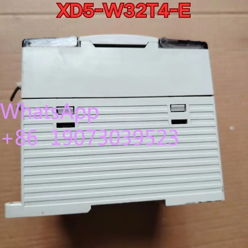 Tweedehands PLC-module XD5-W32T4-E functietest is normaal