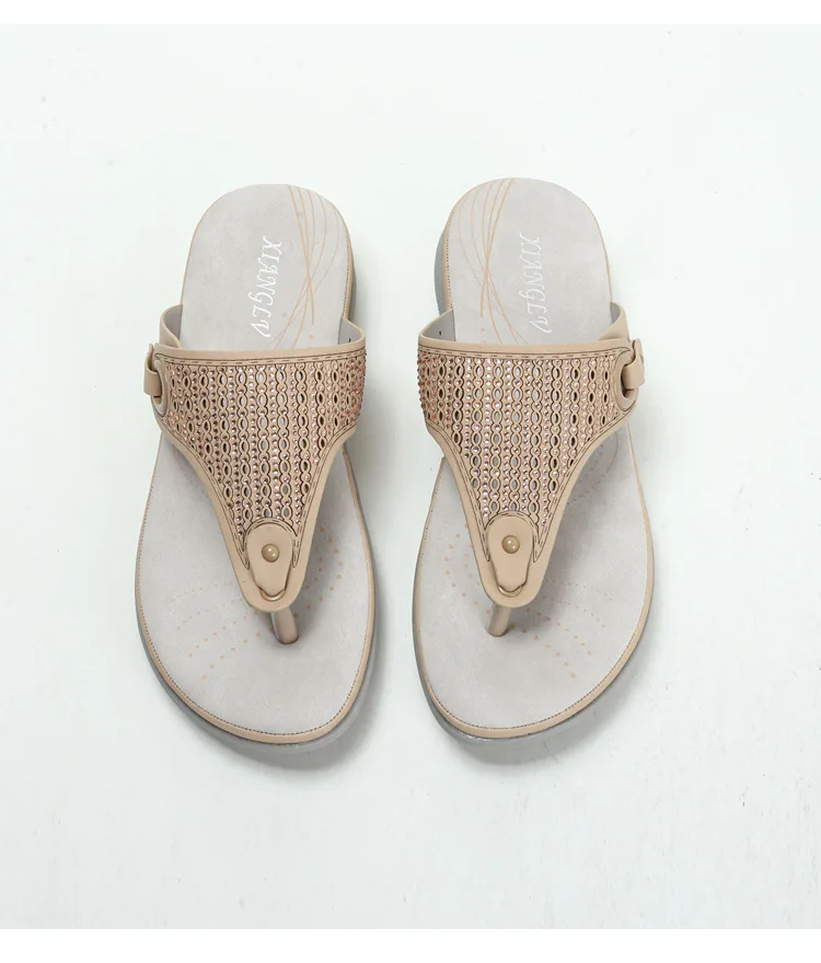 Wearing Thick Sole Slippers on The Outside 2023 Leisure Water Diamond Beach Women's Split Toe Slope Heel Slippers 7274A-2