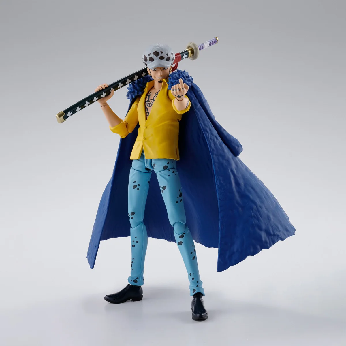 Bandai – Kit de modèles authentiques, une pièce, figurine d'anime S.H.Figuarts Trafalgar D Water Law, articulations de figurines d'action, modèle mobile, jouets cadeaux