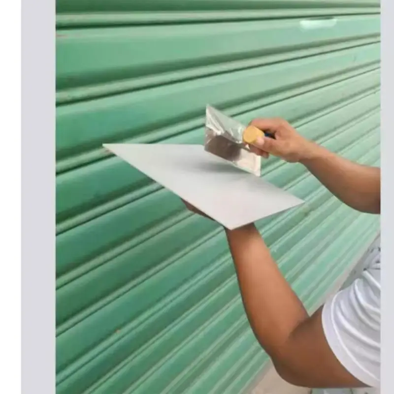 652F Industrial Wall Scraping Tool Combining Thick Plastic Base Stainless Steel Edges Mud Plate For Smooth Paint Application