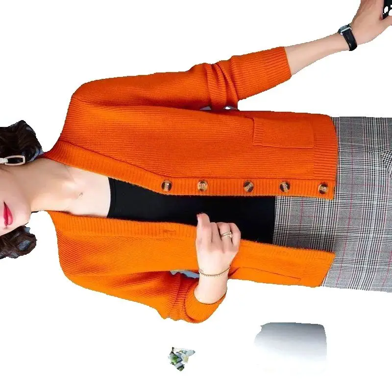 

2025 Sweater Jacket Women Autumn Knitted Cardigan Middle-aged Women's Autumn Clothing New Women's Short Jacket Foreign Style Top