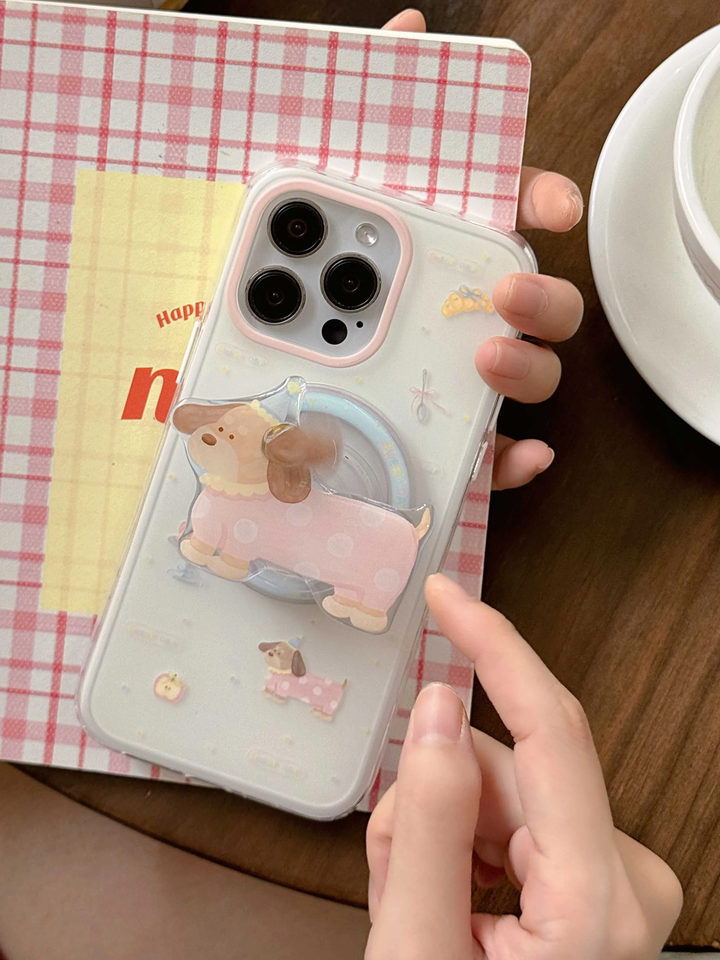 

Separable Frame Magnetic Puppy Stand Holder For Iphone 15 14Pro 15Pro 14 13ProMax 13 Pro Max Ins Bowknot Cartoon Dachhund Cover