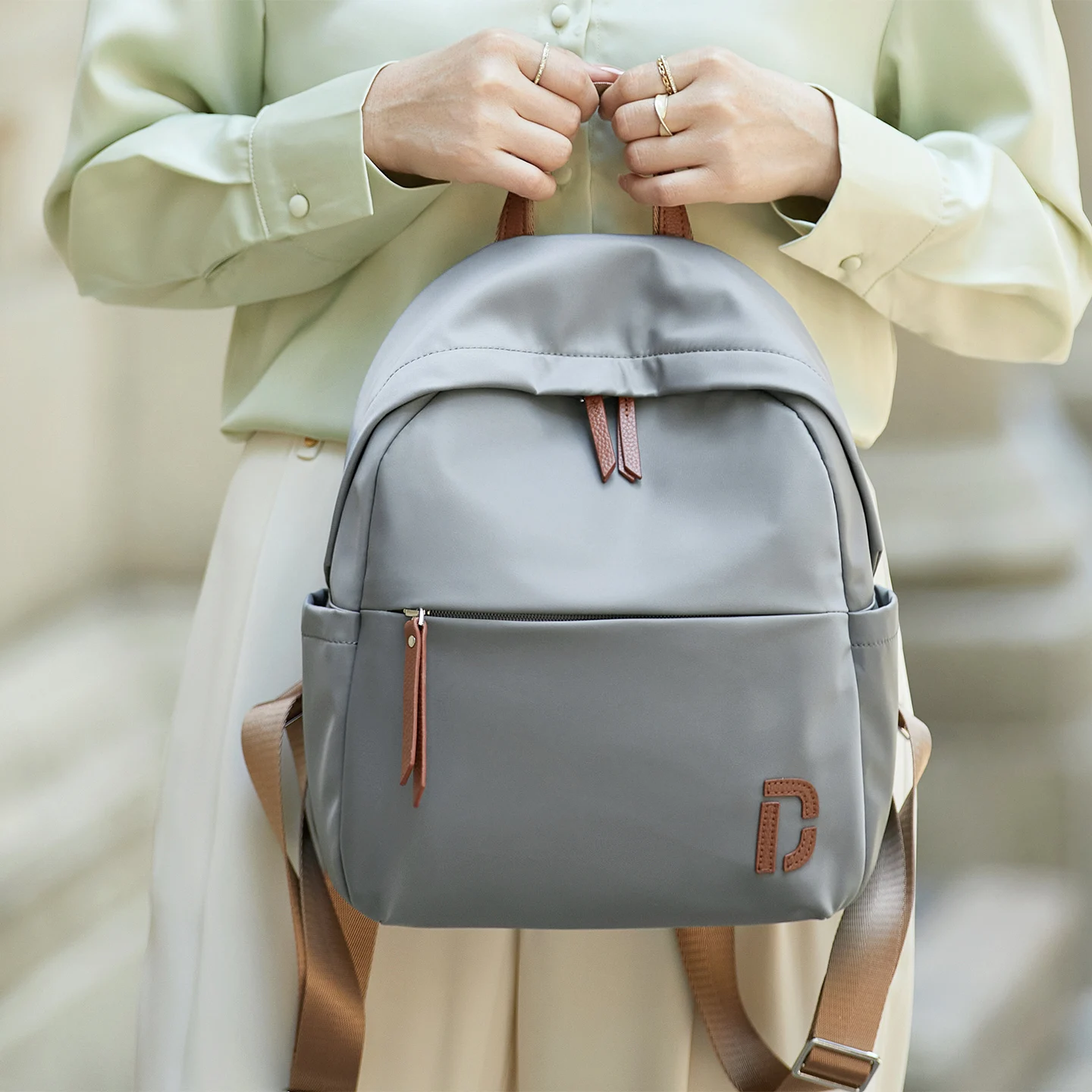 

ZOOLER HOT Bag Woman Large Capacity Backpack Girl's Bag Classic New Travel Bag Fashion OXFORD Women Need Backpack #JH631