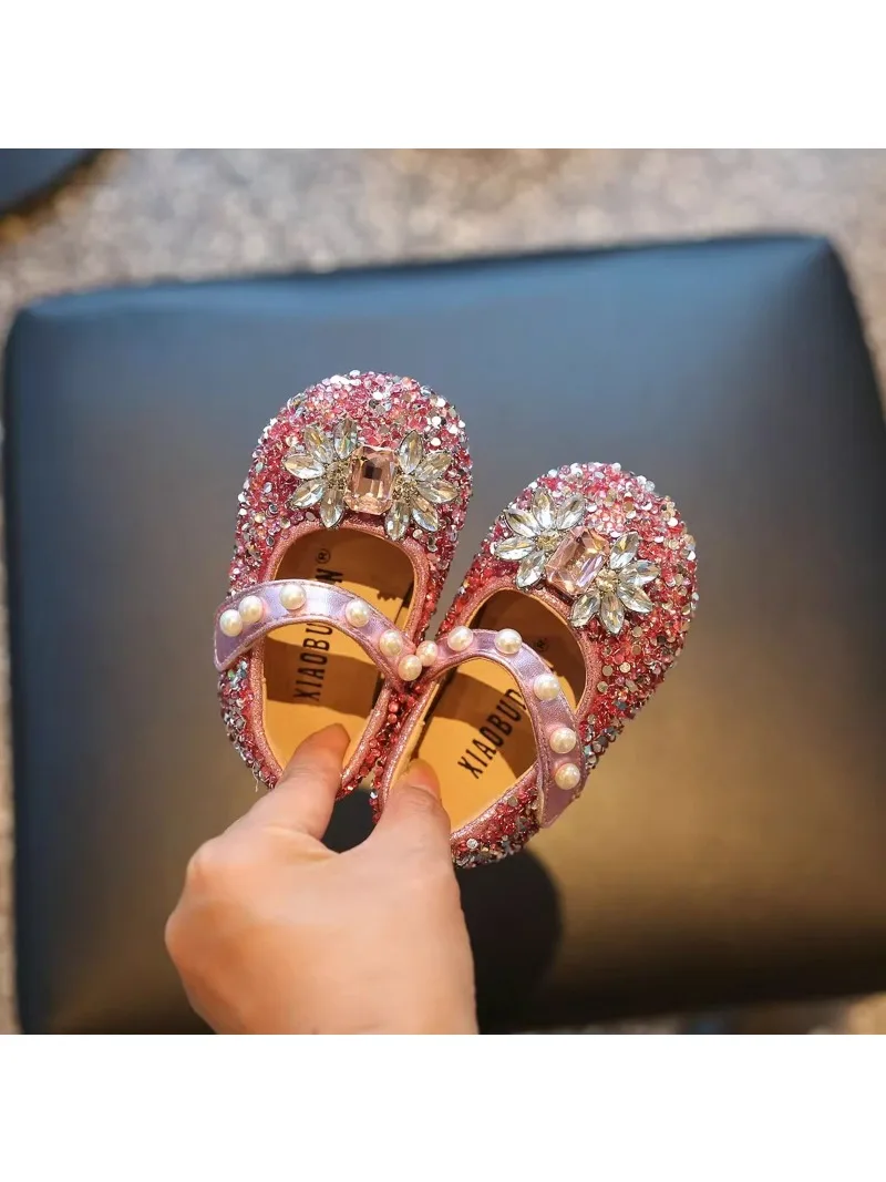 Chaussures de princesse pour enfants en bas âge, chaussures plates en cristal brillant pour filles, à paillettes douces, nouvelle mode 2025, chaussures de marche pour bébés, fond souple antidérapant