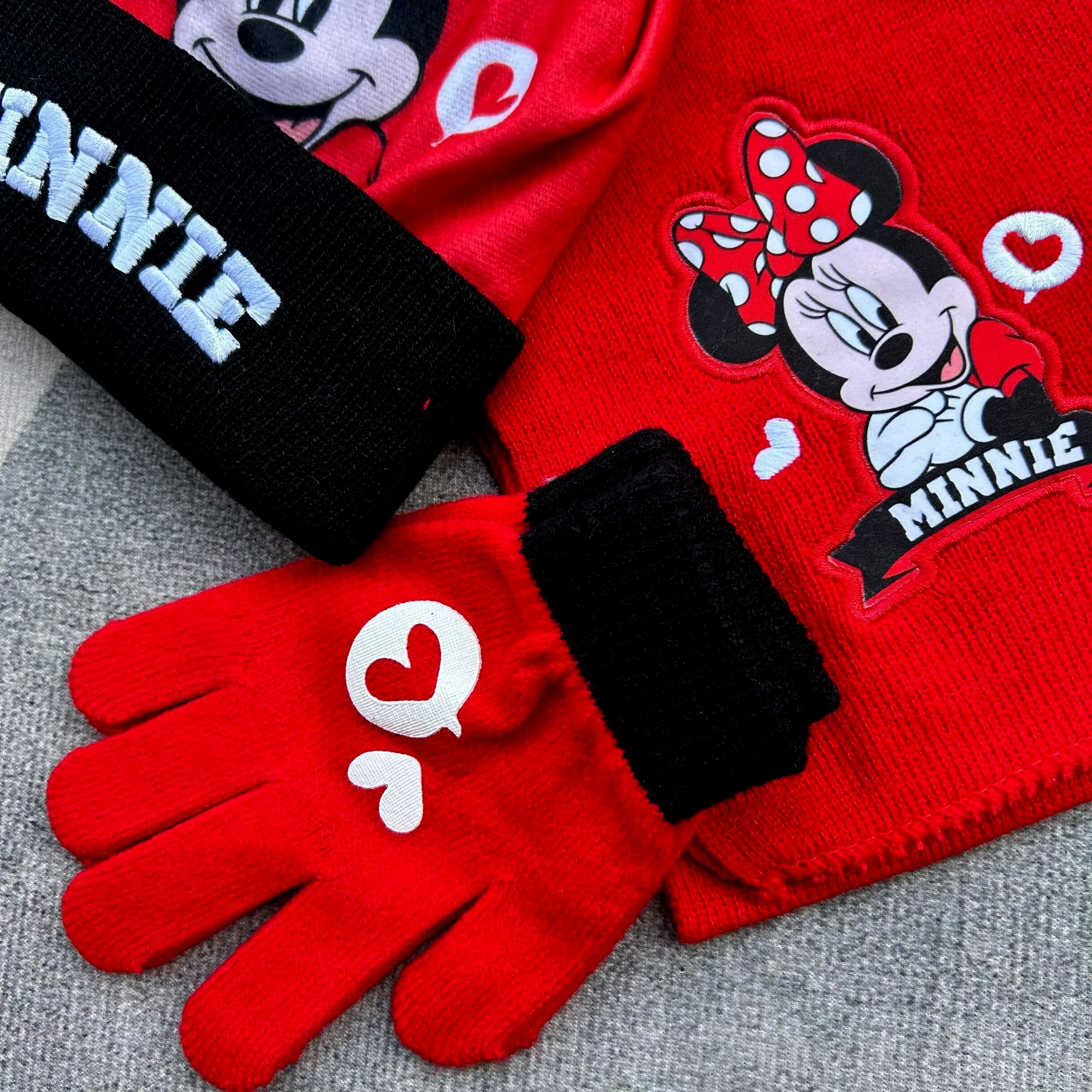 New Autumn and Winter Cute Children Minnie Mouse Cartoon Scarf Hat Glove Three-Piece Boy Girl Child Hat Warm Pompon Cap