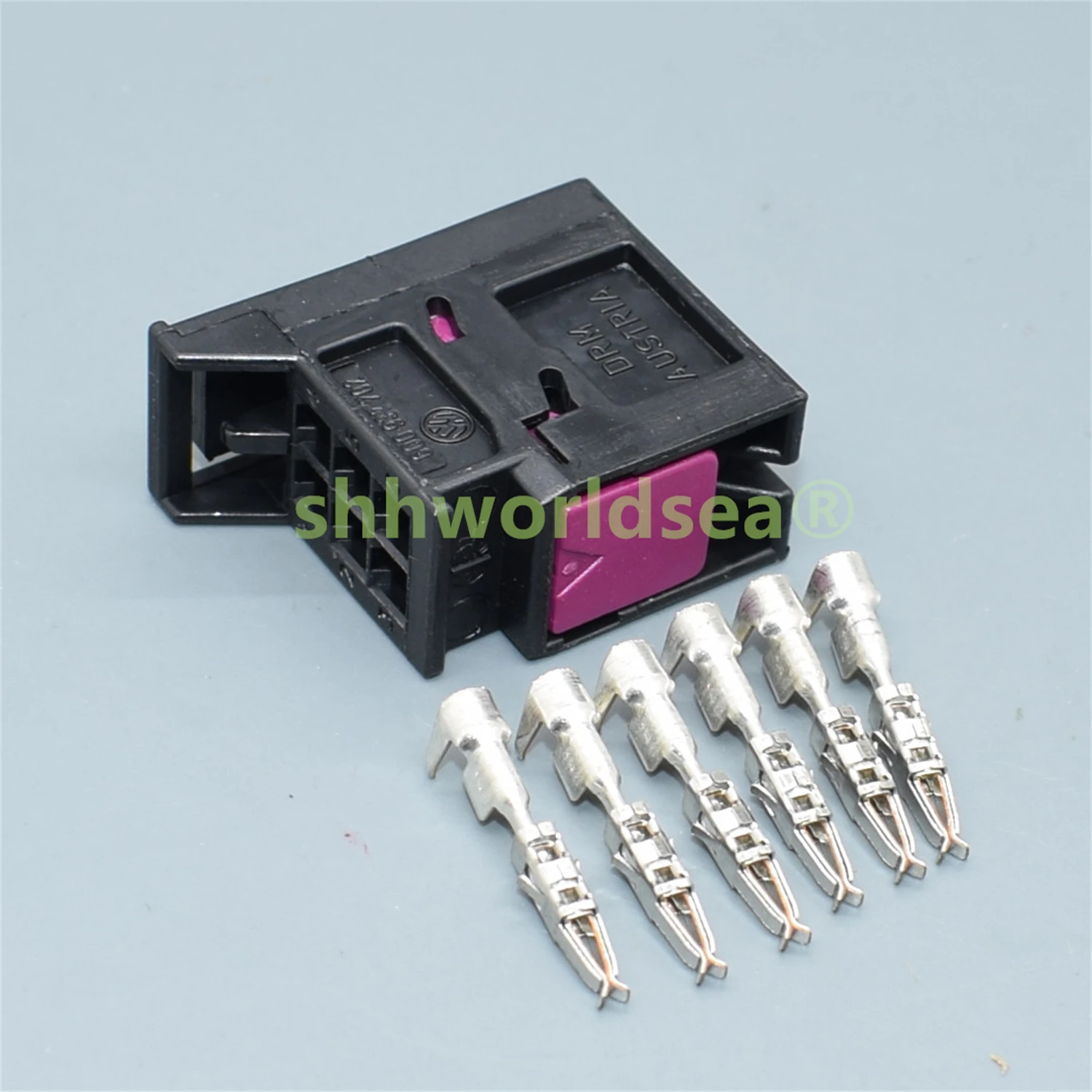shhworldsea 1pcs 6PIN 1.5mm Car Rear Tail Lamp Plug For Audi A1 Q3 6Q0 937 702 6pin CABLE 6Q0937702