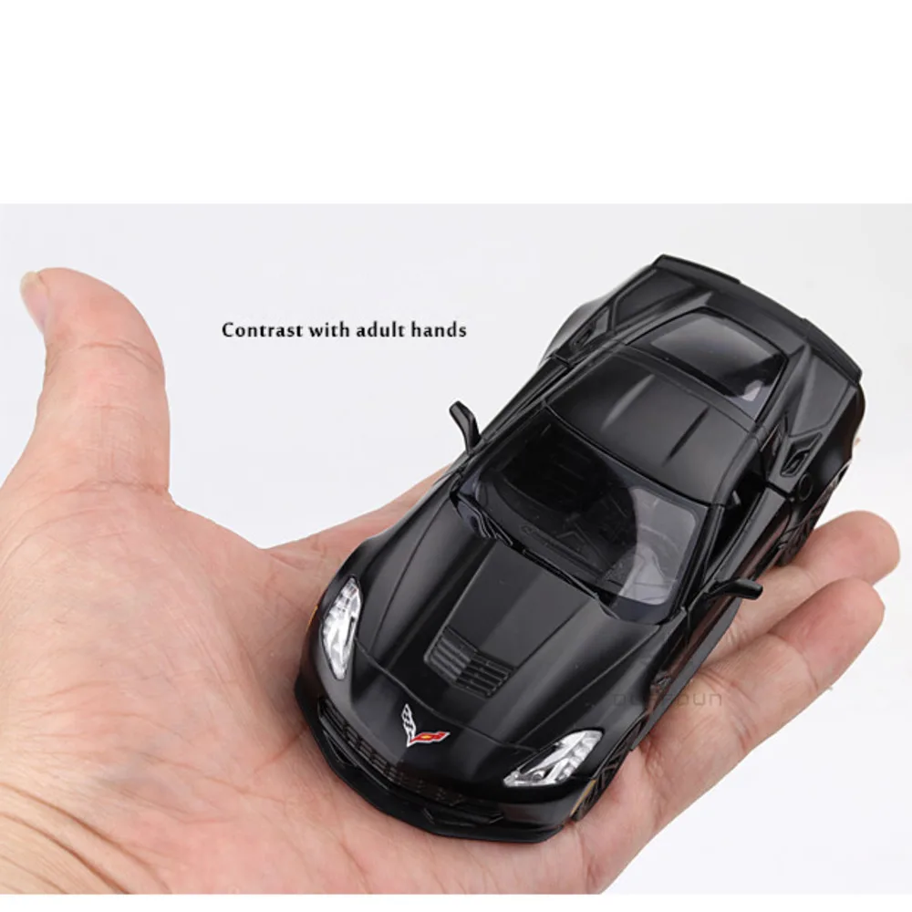 1/36 Chevrolet Corvette C7 Alloy Diecast Super Sport Car Model Toys Simulation Metal Vehicle Body With Pull Back Children\'s Toys