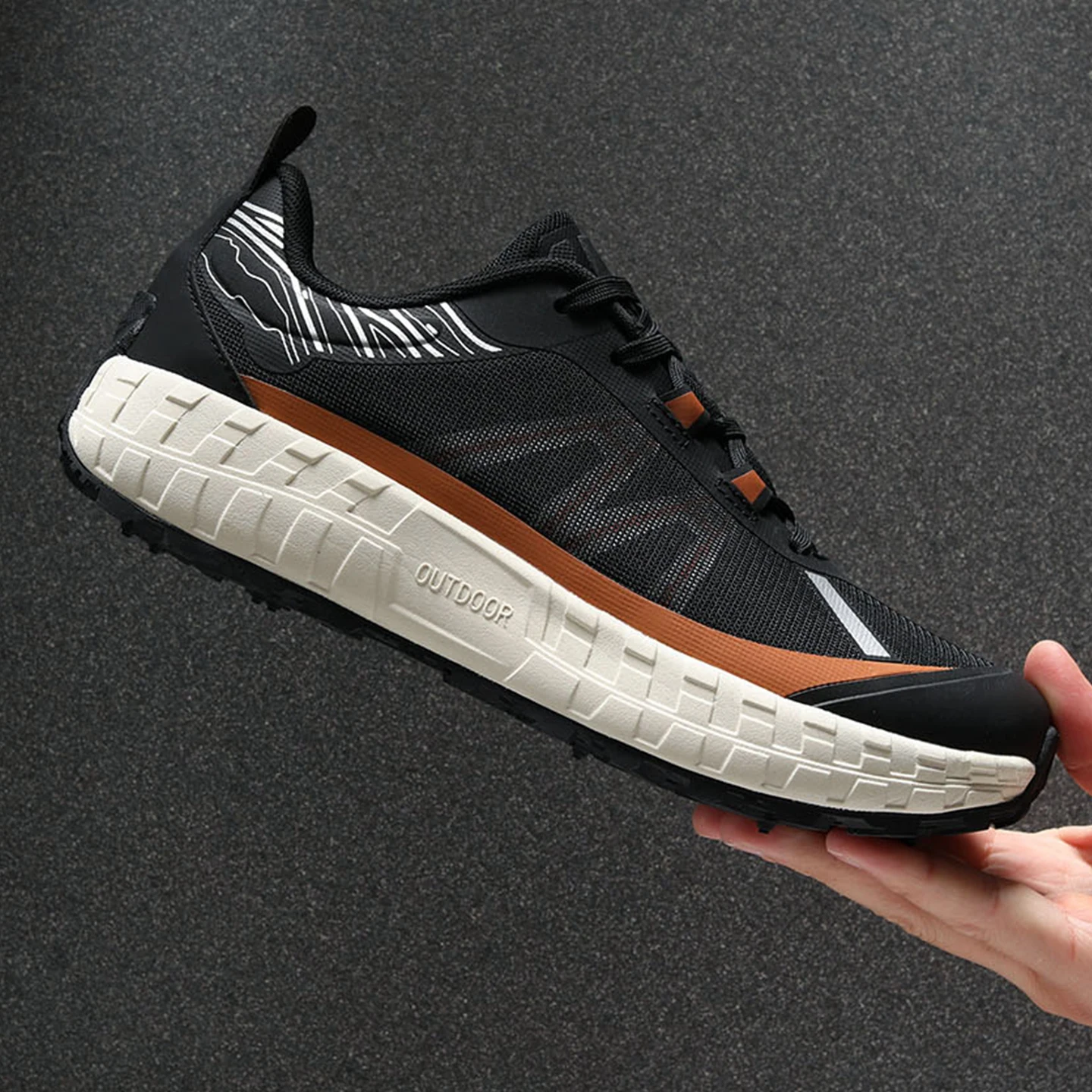 

Unisex Hiking Trainers: Comfortable and Versatile Walking Shoes Unisex Hiking Boots: Casual Walking Footwear for All Occasions