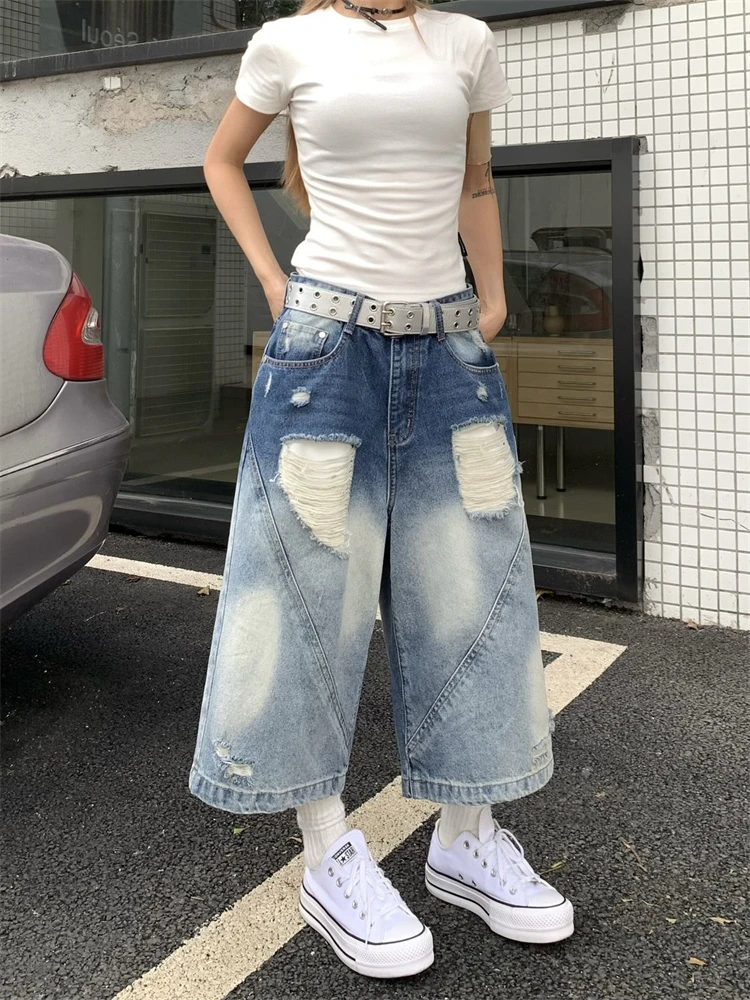 

Women's Broken Hole Gradient Wide Leg Blue Denim Shorts Unisex Style Capris Summer Female High Waist Loose Knee Length Jeans