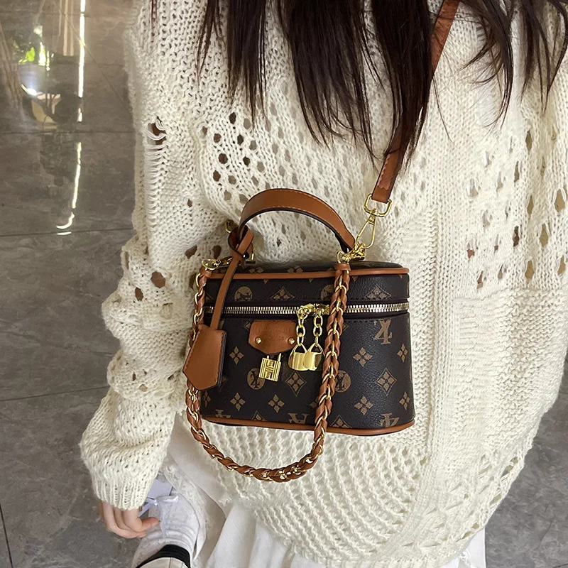 New Premium Box Bag for Women - Retro Fashion Printed, Textured Chain Handbag & Stylish Shoulder/Crossbody