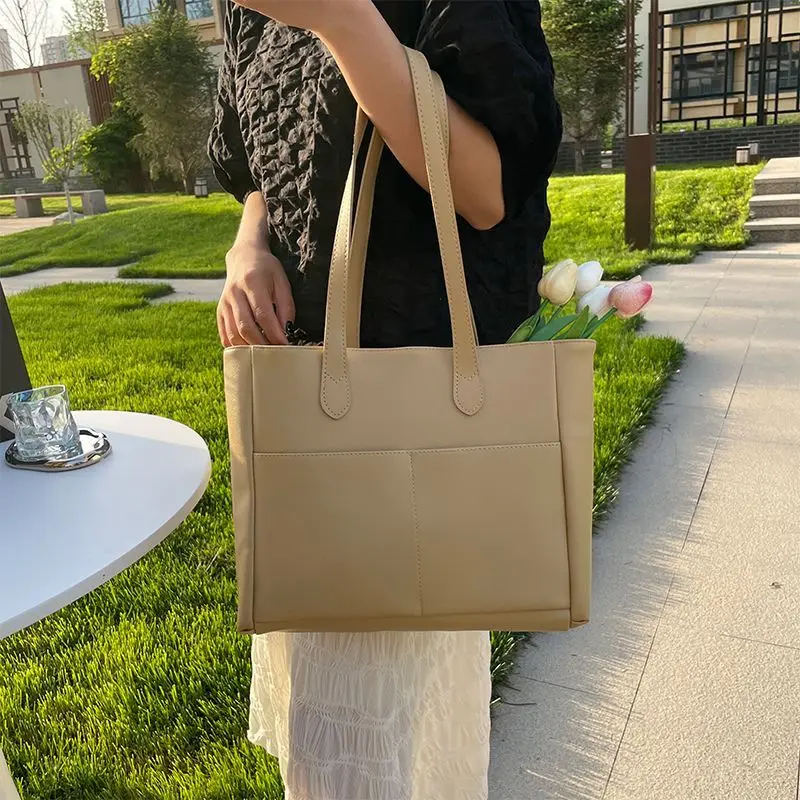 Spliced Large Capacity Fashion Casual Bag Handbag 2023 New Simple Solid Color One Shoulder Underarm Tote Bag