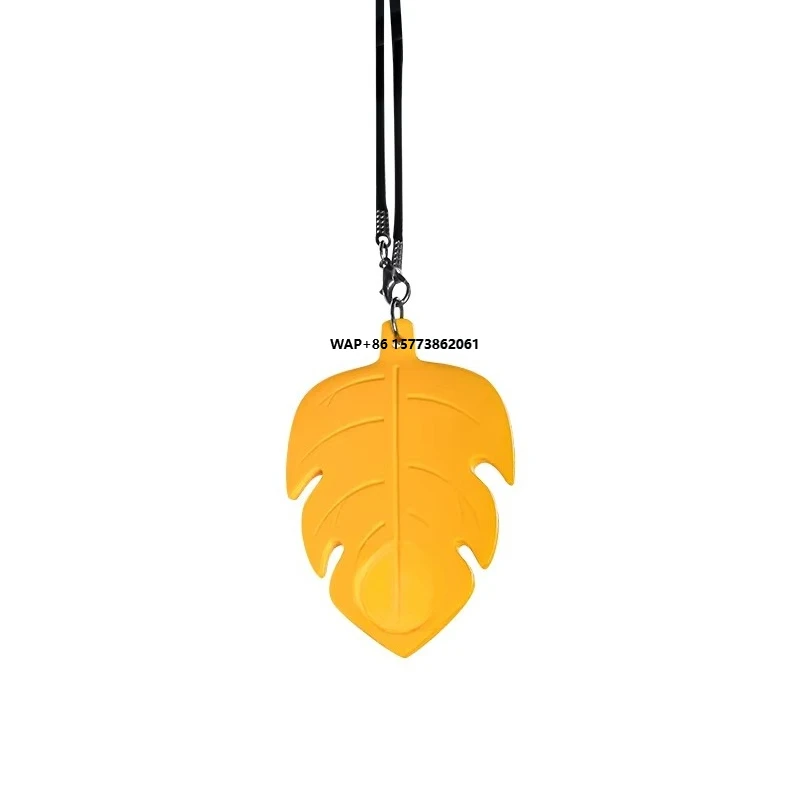 

Baviss OEM crossover fresh and simple water-sensitive PVC scented pendant with green leaf pattern, car interior accessories
