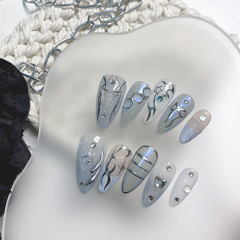 10 faux ongles en forme d'amande pressés à la main, magnifiques faux ongles, dégradé bleu ciel, adaptés aux femmes