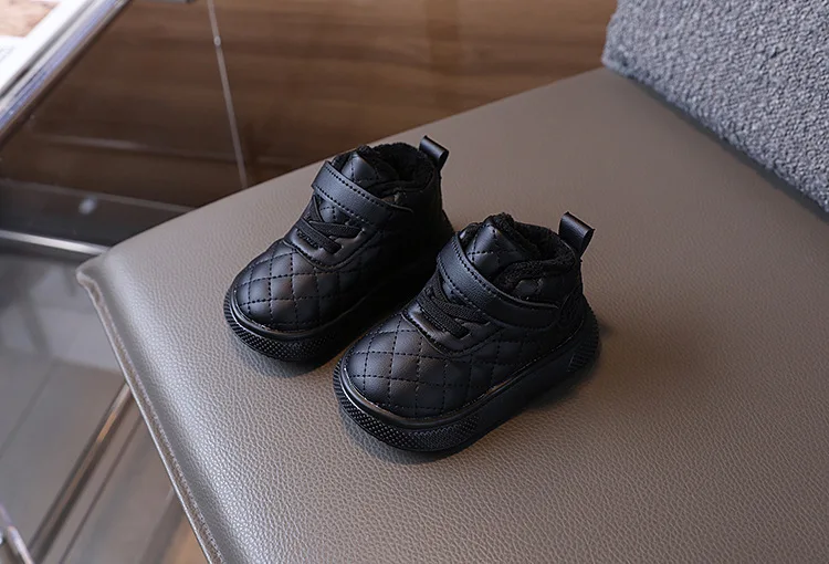 2026 Herbst Winter Kinderstiefel Warme Plüsch-Stiefel für Jungen und Mädchen Modische Kinder-Freizeitschuhe Jungen- und Mädchenstiefel für Kinder – Detail 5