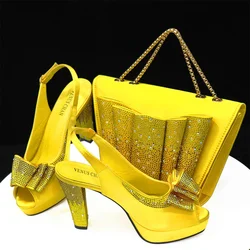 2024 italiano nuovo giallo lucido strass Design elegante moda donna banchetto punta tonda tacchi alti e borsa Set