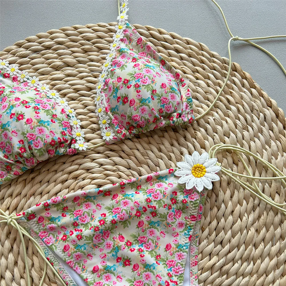 Amarelo floral impressão corda tanga micro biquíni sexy maiô feminino 2025 flor applique banho triângulo conjuntos biquinis