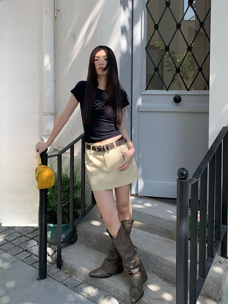 

Khaki Color Low Waist Straight Cut ort Skirt for Women Summer 2025 New Sle Slimming Faionable Trendy Girl Skirt