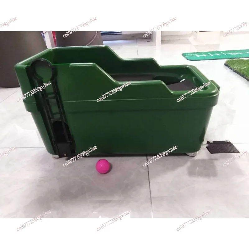 

Полуавтоматическая машина для подачи мячей для гольфа