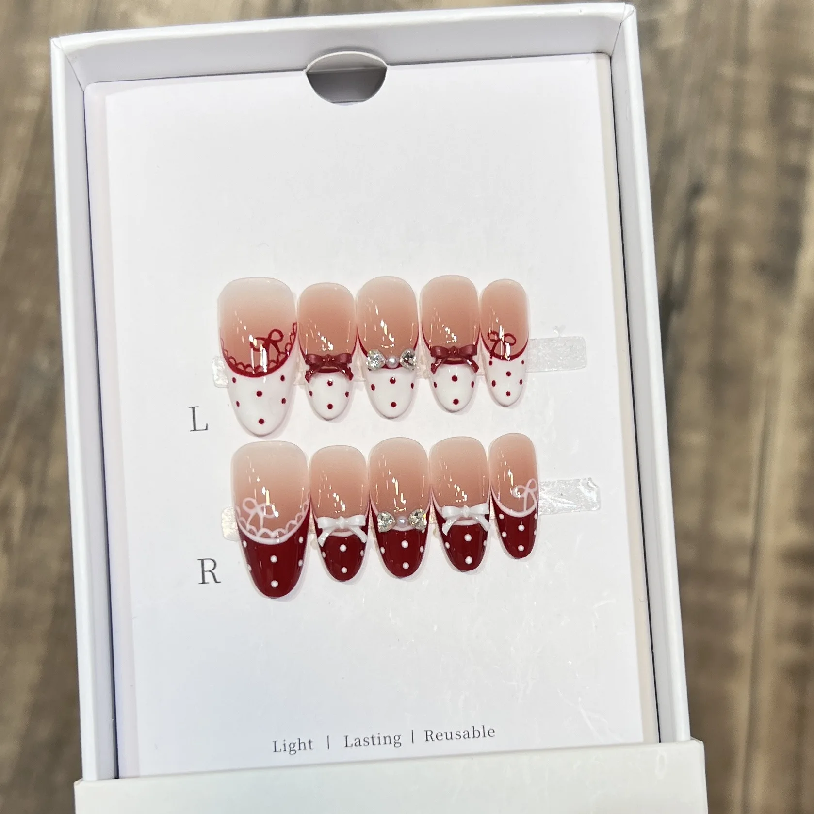 10 個手作りプレスオンフェイクネイルフルカバースターラインストーンパールデザインライト高級フレンチ取り外し可能な完成済み付け爪