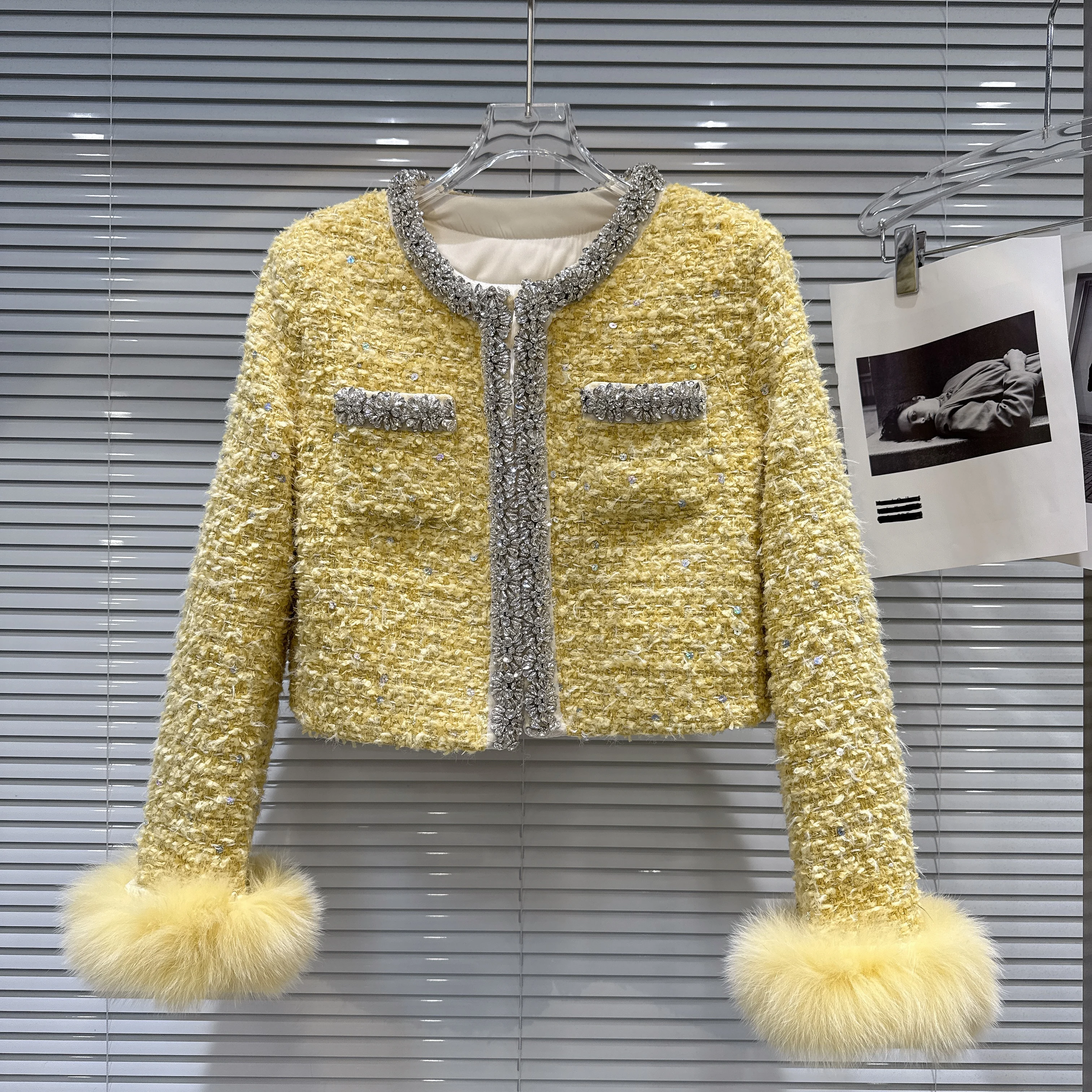 

2025 Winter New Style Chic-Style Rhinestone Edge Fox Fur Sleeve Tweed Down Feather Jacket for Ladies, Short Yellow Coat Women