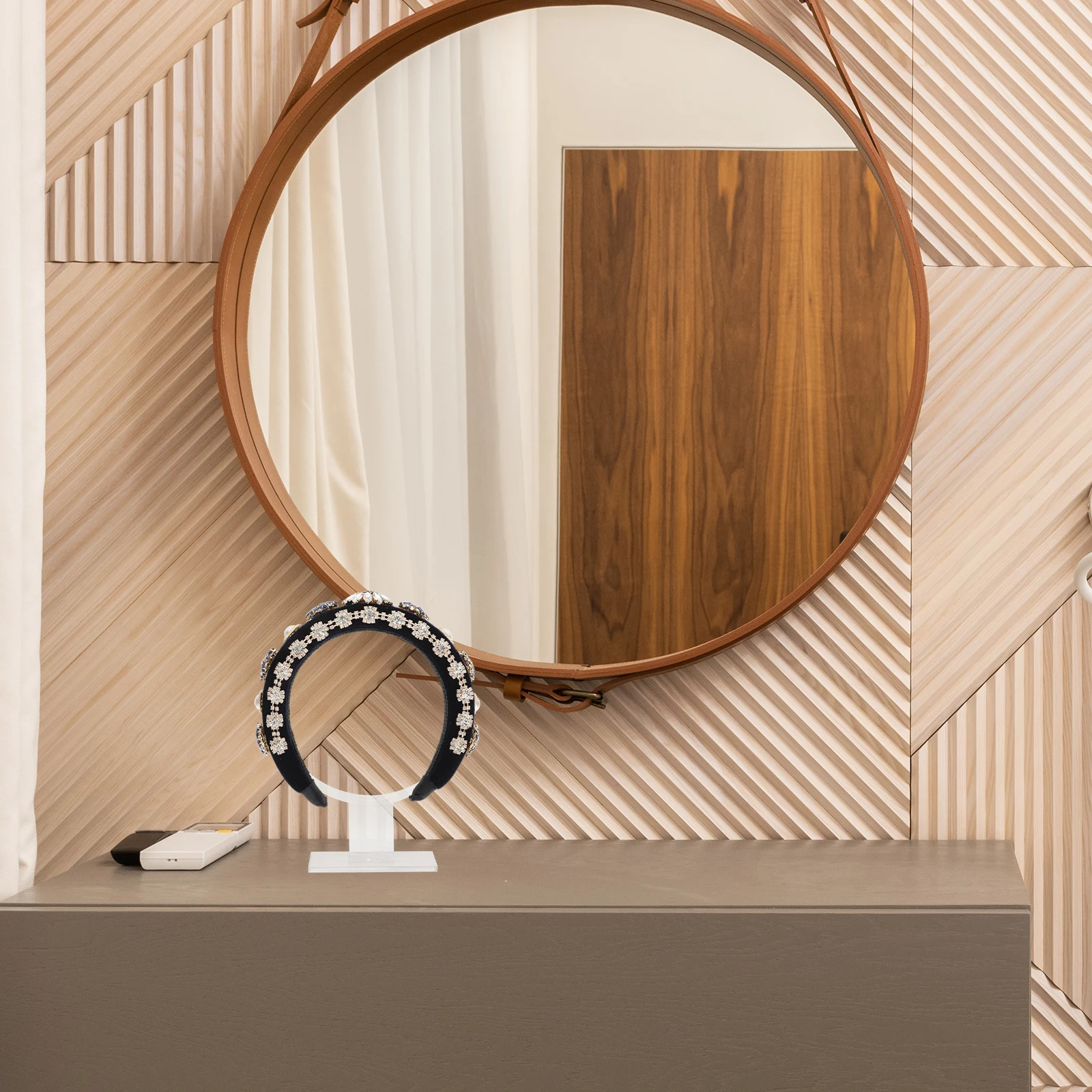 

1Pcs Acrylic Headband Display Rack Round Hairband Organizer Hair Accessories Stand Dressing Table for Women